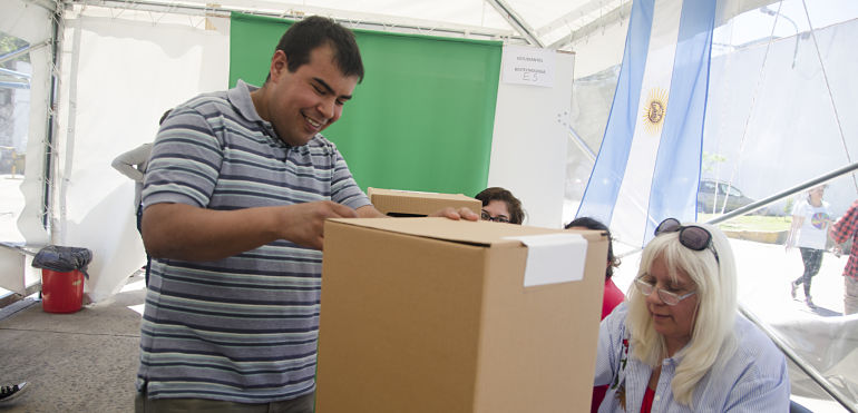 Elecciones en la UNAHUR: Sistema de recolección de avales