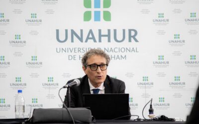 El Dr. Adolfo Roitman brindó una conferencia sobre curaduría en la UNAHUR