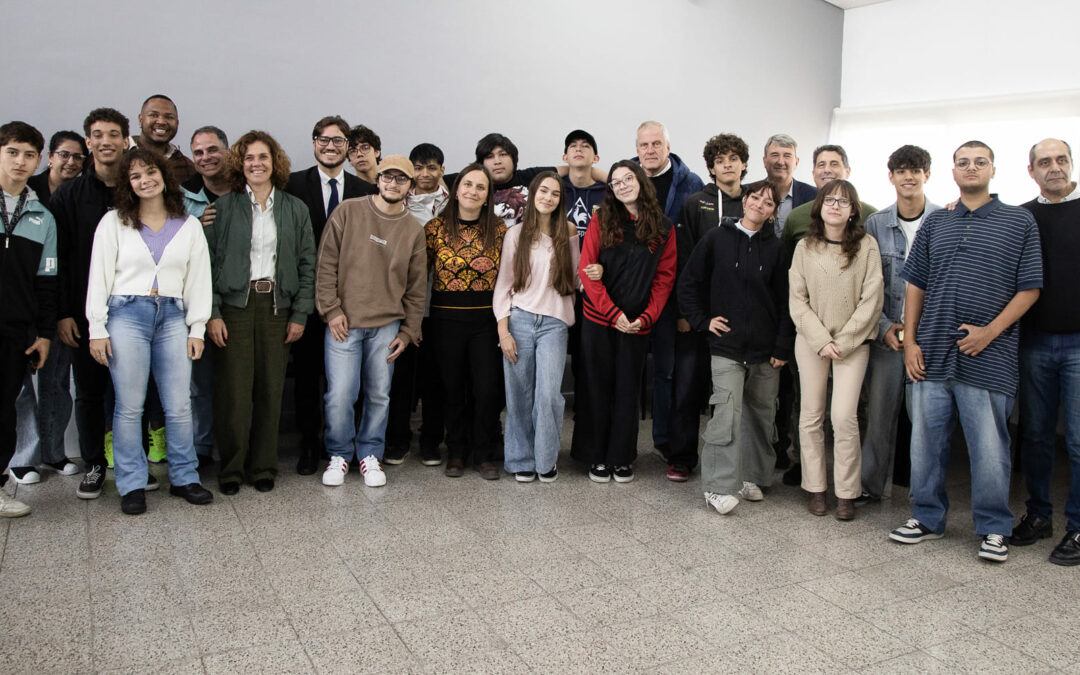 Encuentro entre juventudes: Estudiantes de Brasil vivieron una semana de intercambio en la Escuela Secundaria de Formación Profesional de la UNAHUR
