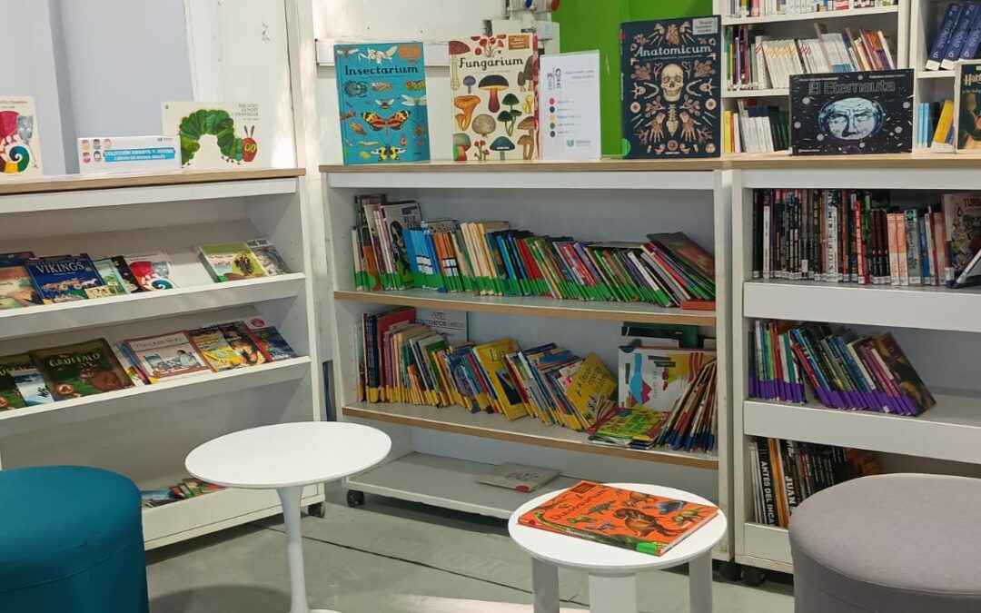 Se renovó la colección infantil y juvenil de la Biblioteca Miguel Cervantes